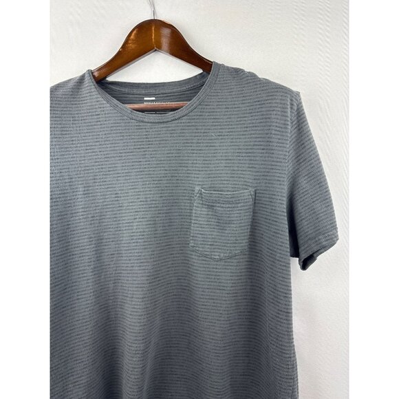 Men’s Public Opinion Large Gray Striped Short Sleeve Shirt - Picture 2 of 4